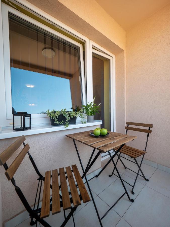 Green Apple Apartment スボティツァ エクステリア 写真