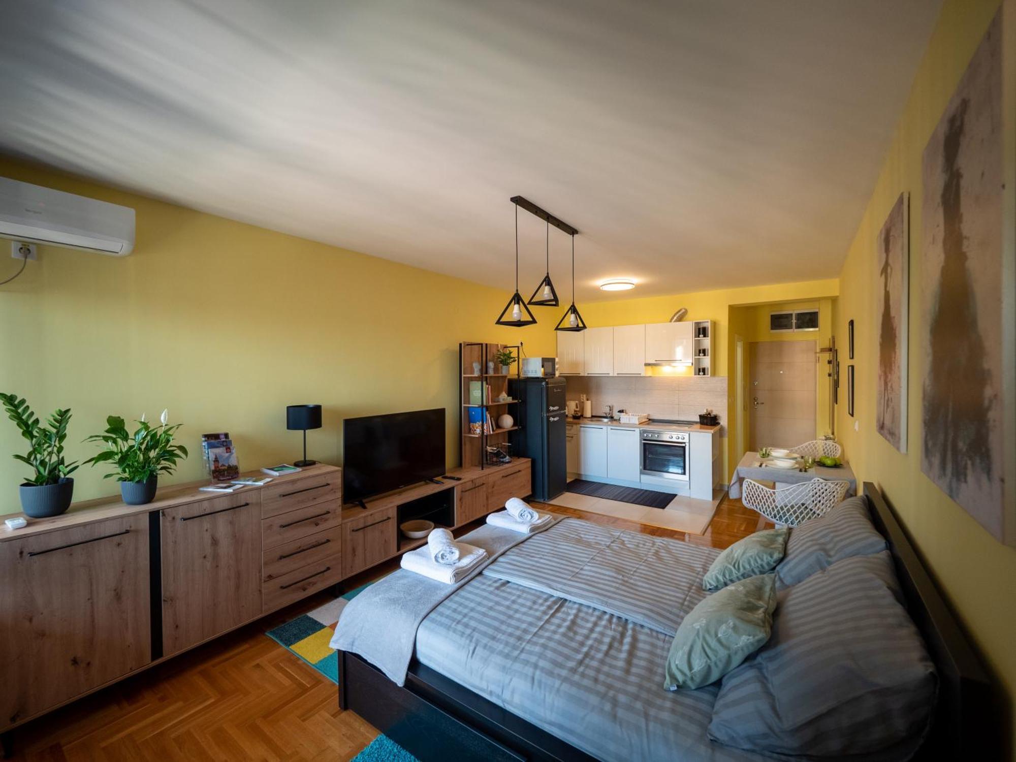 Green Apple Apartment スボティツァ エクステリア 写真